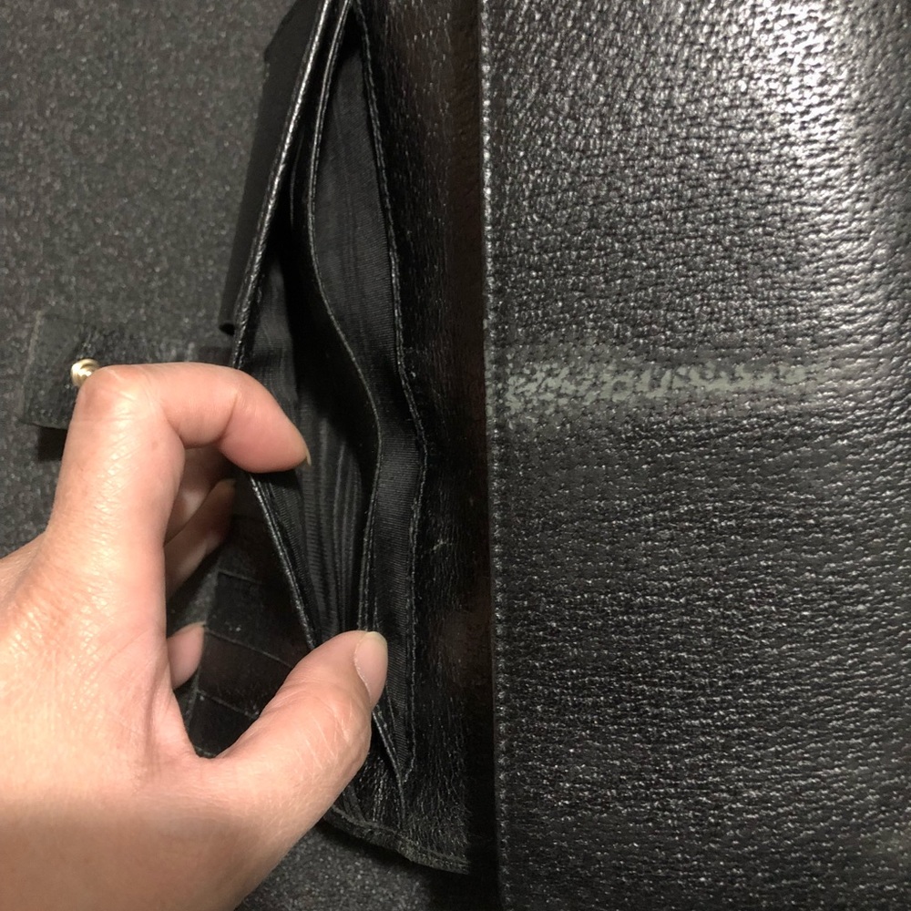 Authentic Gucci studded wallet - Picture 8 of 10